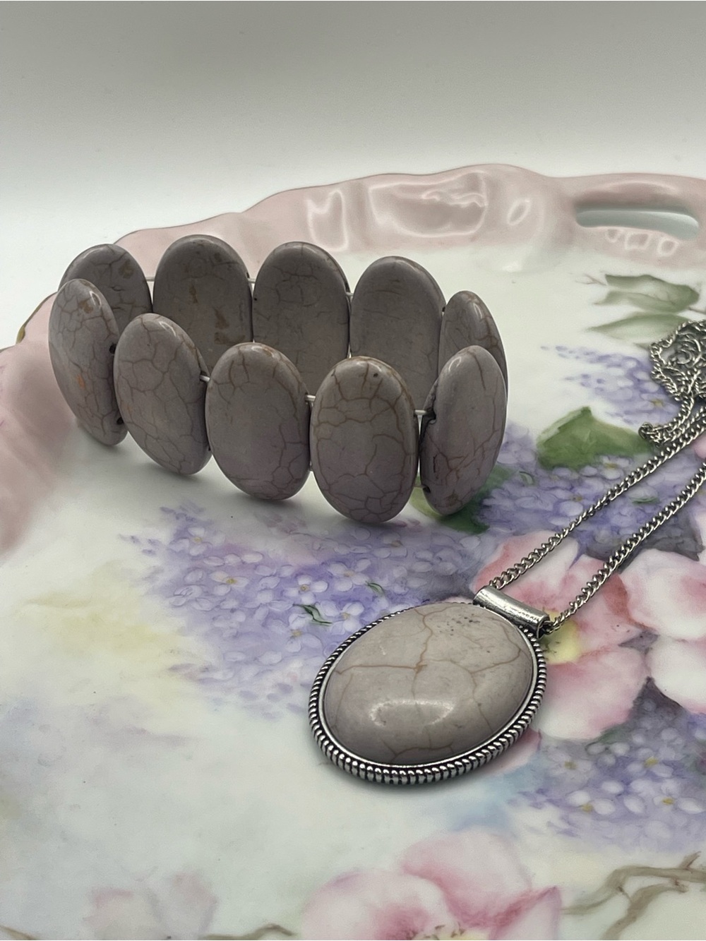 Gray/ pinkStone Oval Bracelet and Pendant Necklace Set - Women Jewelry